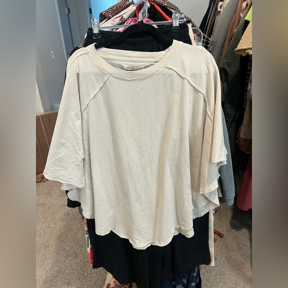 Free People Dakota Tee, LARGE NWOT - Picture 5 of 6